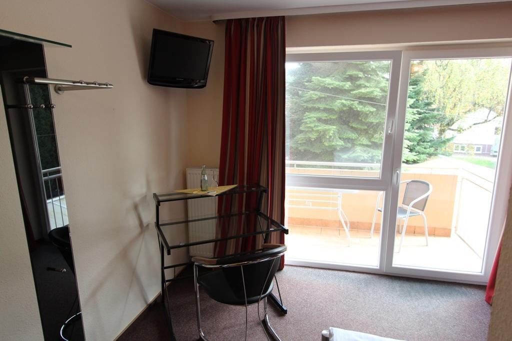 Hotel Landgasthof Zur Alten Scheune Zweibrücken Zimmer foto
