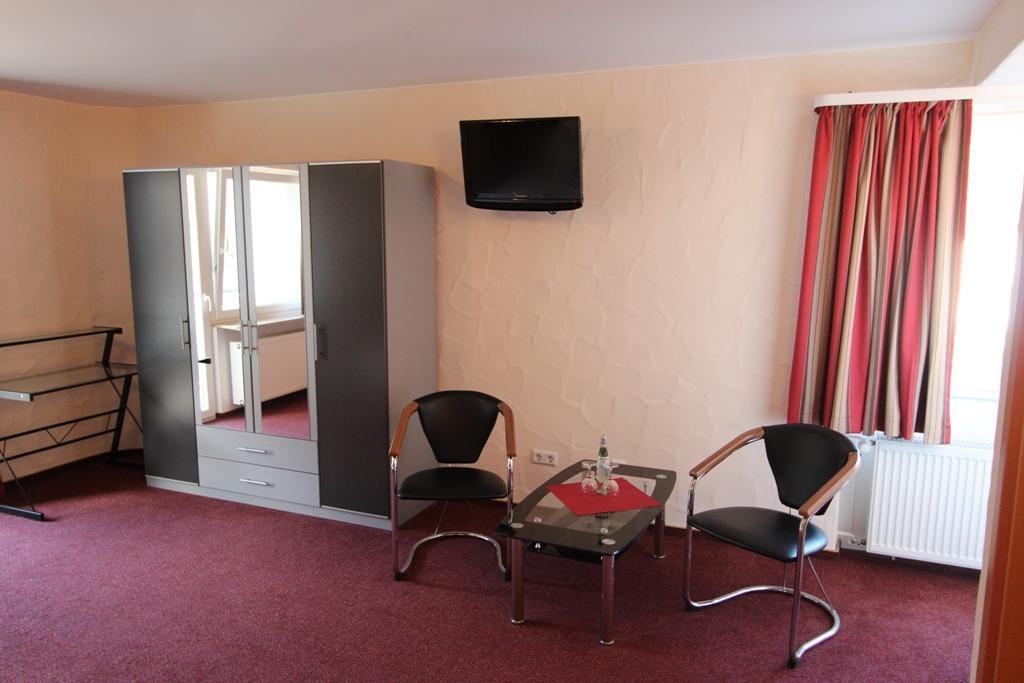 Hotel Landgasthof Zur Alten Scheune Zweibrücken Zimmer foto