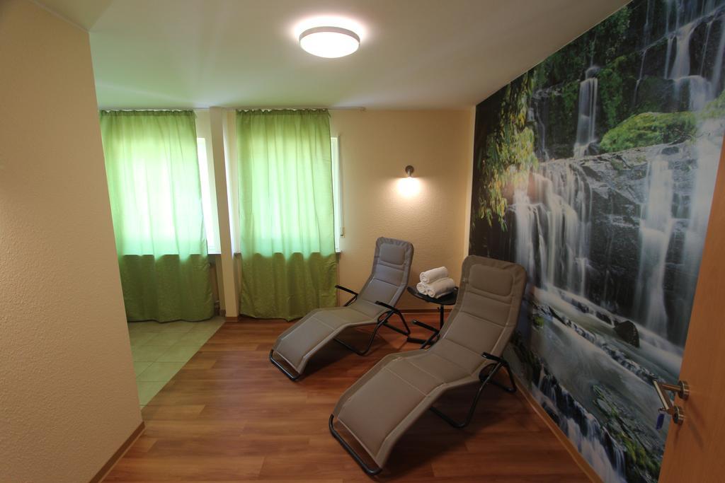 Hotel Landgasthof Zur Alten Scheune Zweibrücken Exterior foto